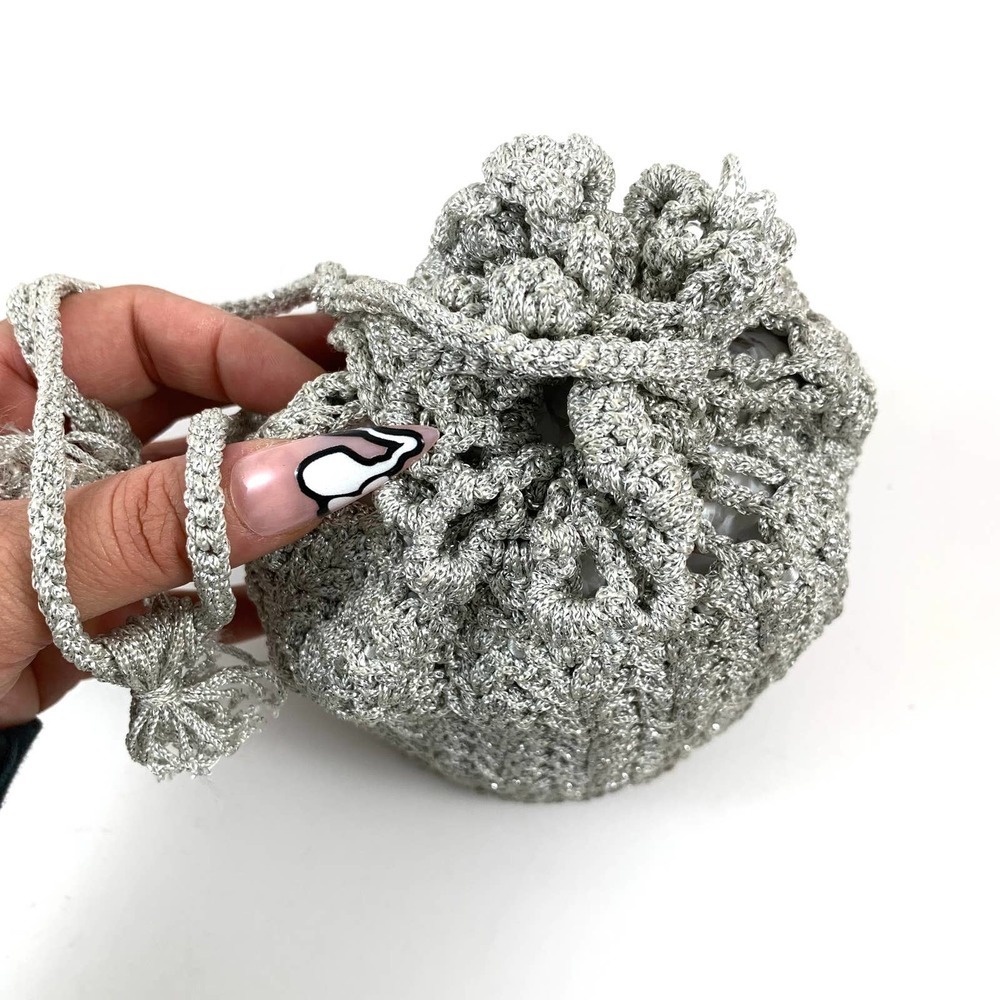 ❌SOLD❌ Vintage handmade silver woven mini pouch bag - Picture 4 of 9